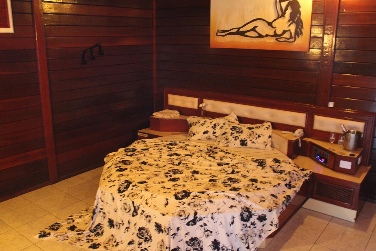 Motel Paradise (Adults Only) Sao Jose dos Campos Exterior photo
